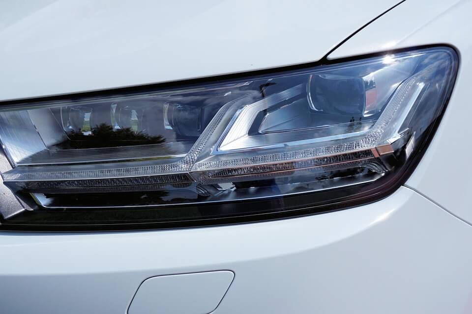 pic-how-to-use-front-light ไฟหน้าและไฟฉุกเฉิน ใช้แบบไหนถูกวิธี
