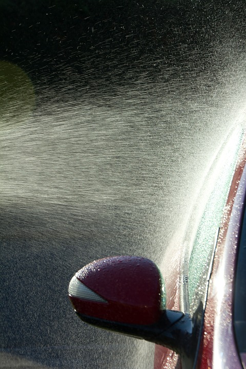 car-wash-2161973_960_720 6 วิธี ล้างรถหน้าฝน ให้สีทนเงางาม
