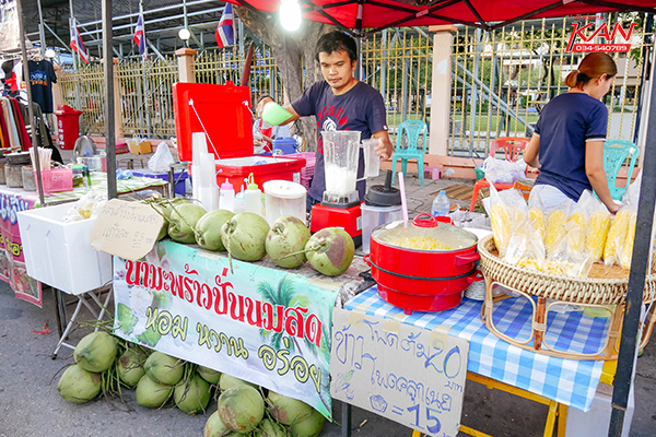 04 เดิน ชิวที่ "ถนนคนเดิน ปากแพรก" เดิน ไป กิน ไป