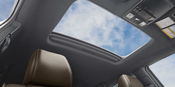 Toyota-Tacoma-Moonroof_o “มูนรูฟ” ประโยชน์แท้จริงคืออะไร