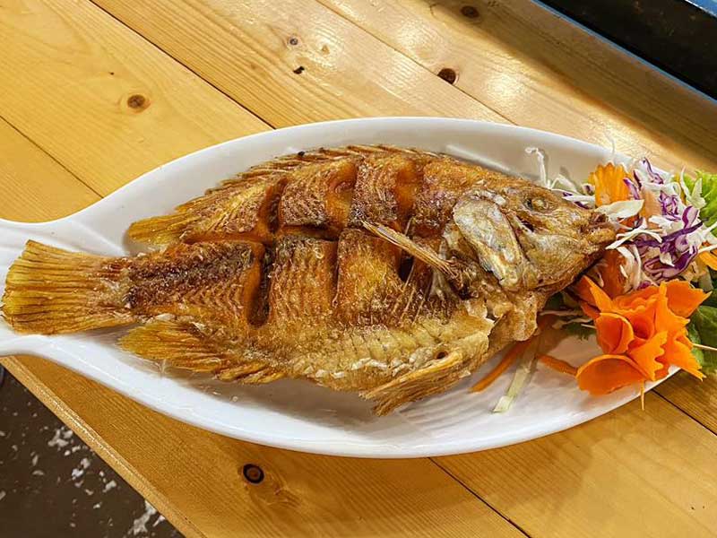 Fried-fish ณ ริมวารี ร้านสุดโรแมนติก