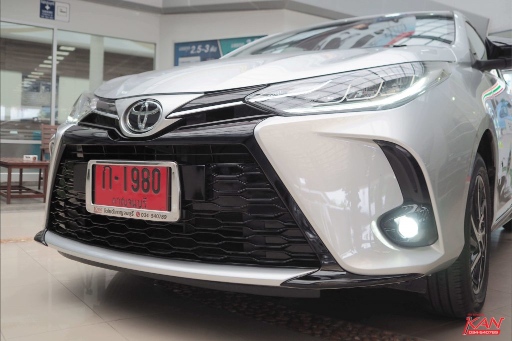 Grille-1024x683 รีวิว New Yaris 2020 สปอร์ตจัดเต็ม