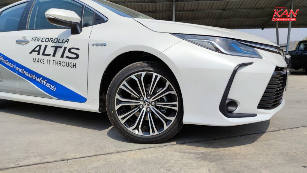 30-1024x576 รีวิวCOROLLA ALTIS HYBRID ตัวเลือกใหม่ ประหยัดกว่าเดิม