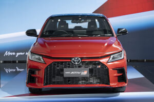 Toyota_Yaris_Ativ_HEV_GR_Exterior-2-300x200 รีวิว Toyota Yaris ATIV HEV GR Sport 