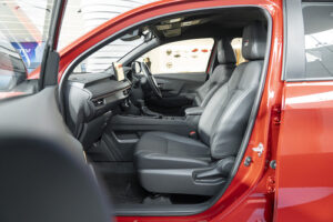 Toyota_Yaris_Ativ_HEV_GR_Interior_34-300x200 รีวิว Toyota Yaris ATIV HEV GR Sport 