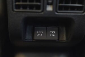 Toyota_Yaris_Ativ_HEV_Premium_Interior_23-2-300x200 รีวิว Toyota Yaris ATIV HEV 2025